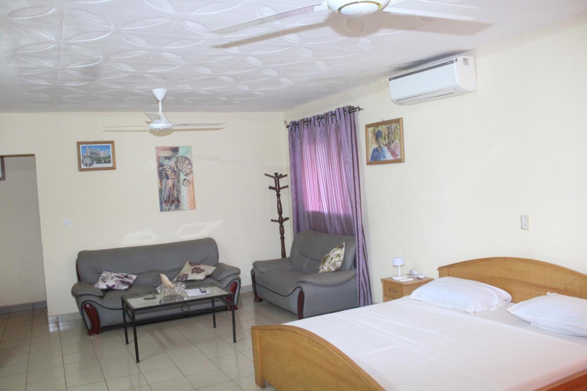 Residence Diane Ouagadougou Exterior foto