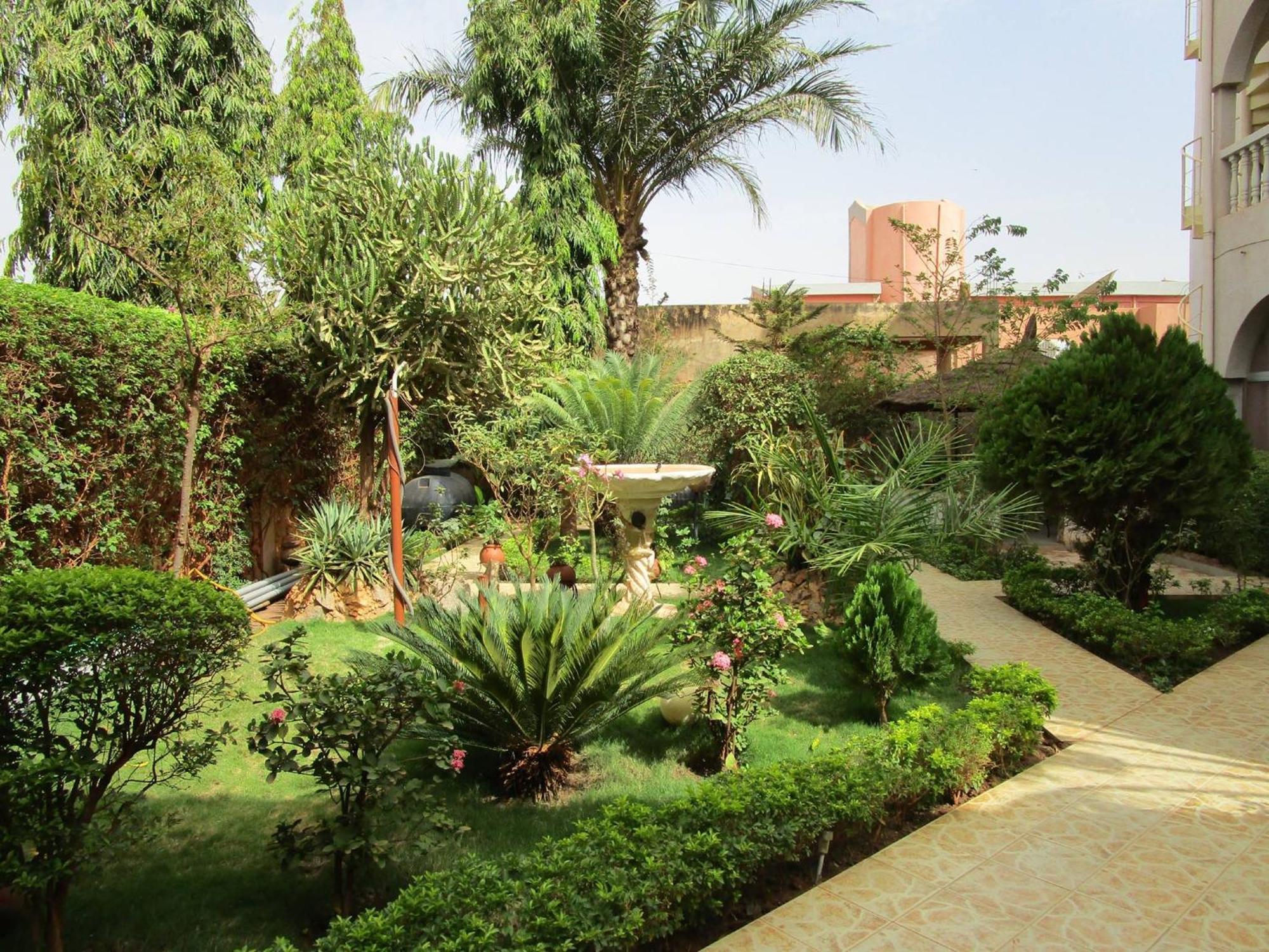 Residence Diane Ouagadougou Exterior foto